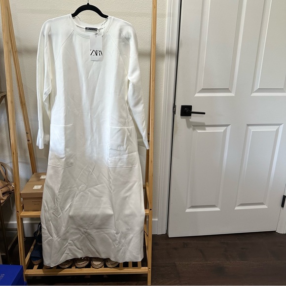 NWT ZARA oversized white midi dress with front pockets and long sleeves - Picture 8 of 11
